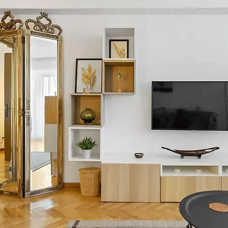 Unirii Apartment *